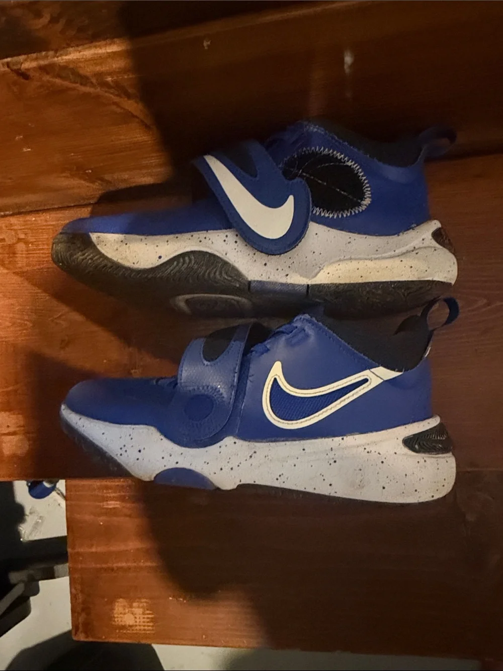Nike Kids Royal Blue Hook-and-Loop Sneakers Size 5Y Worn only a handful of times